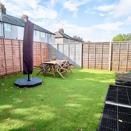 Апартаменты Little Garden View St Albans Экстерьер фото