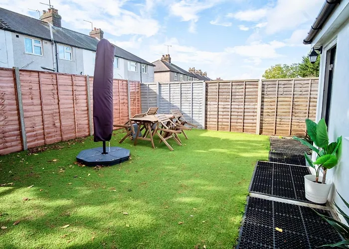 Little Garden View