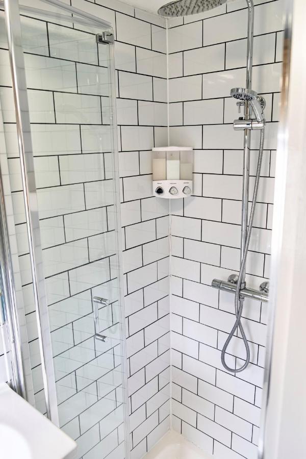 Little Garden View Apartment St Albans
